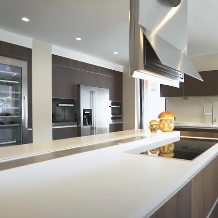 Four Bdr Penthouse Herz Central Apartment *